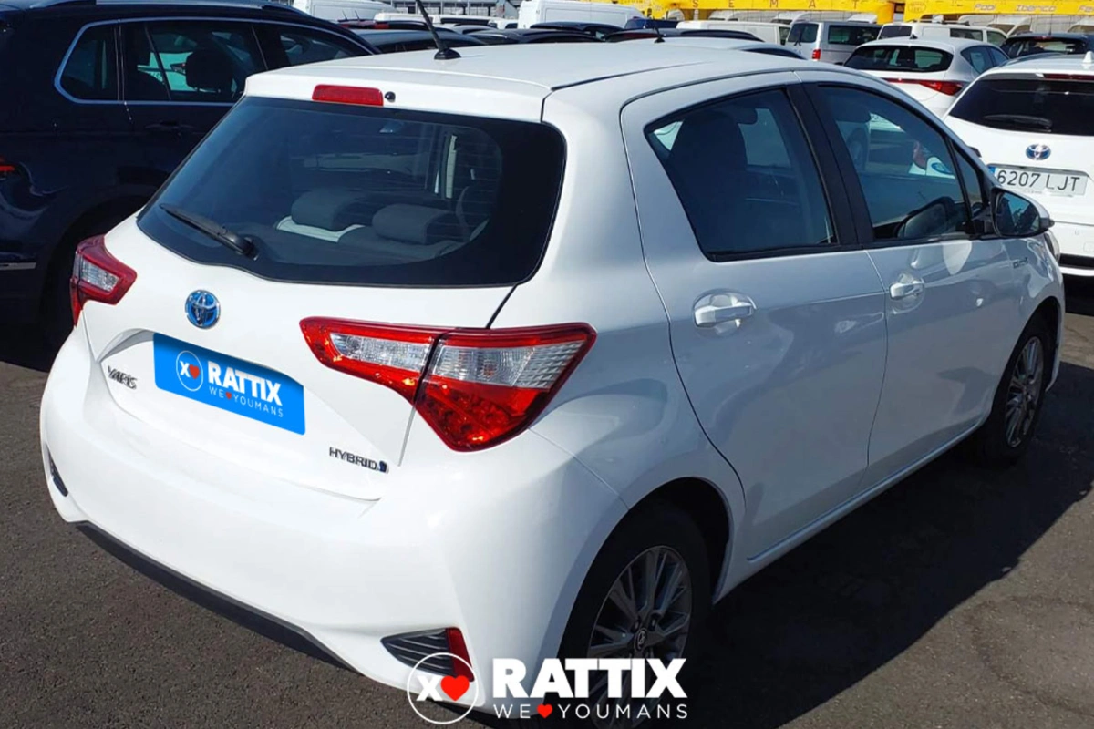 TOYOTA yaris iii 2017 Yaris 5p 1.5h Active
